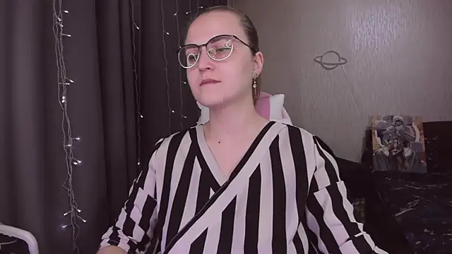 MissBrightShine's cam snapshot