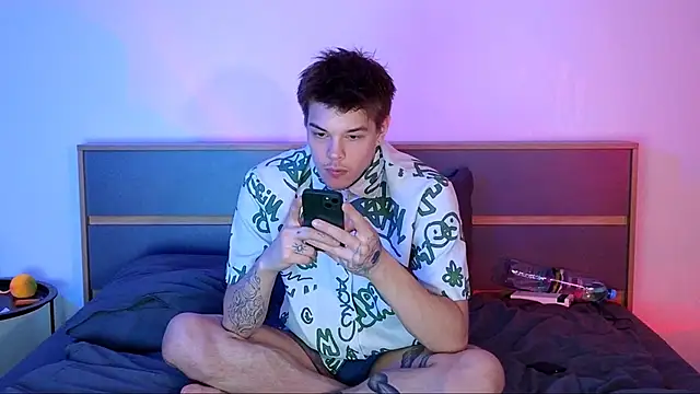 DENIS_HERE's cam snapshot