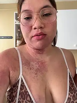 WhiteWomen's cam snapshot