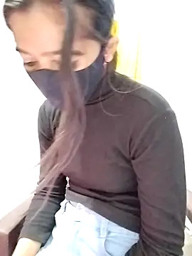 Cute-Naavya live sex cam