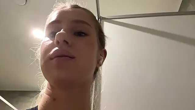 KacySottile's cam snapshot