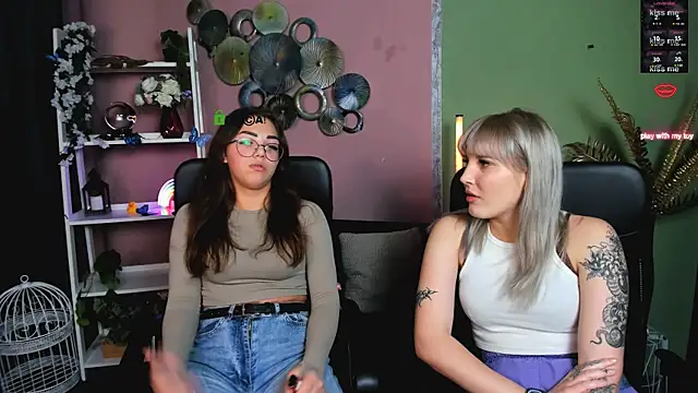 kiki_swan's cam snapshot