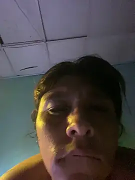 Traviesa96's cam snapshot