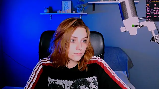 casey_meow_'s cam snapshot