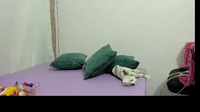 Theran_'s cam snapshot