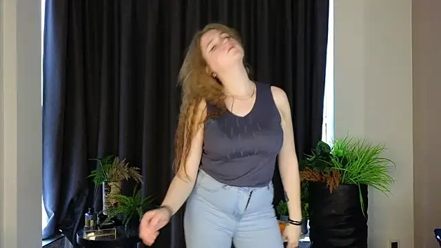 NightSaffron's cam snapshot