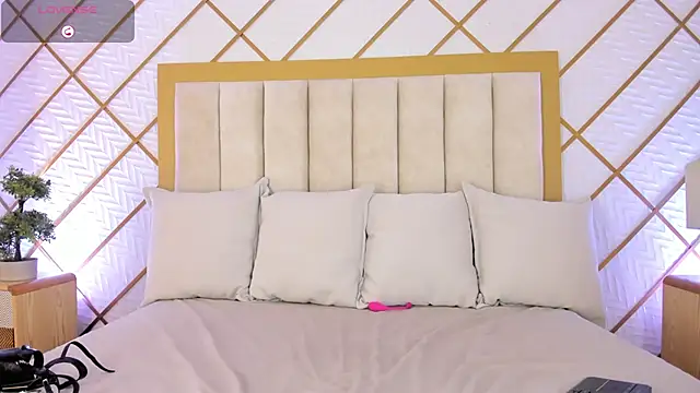 cocoamore's cam snapshot