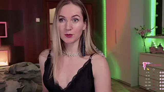 Hello_Lisha's cam snapshot