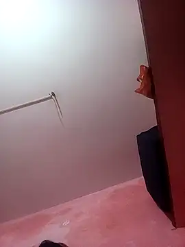 Apkisona8's cam snapshot