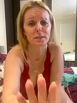 madamlillyrose's cam snapshot