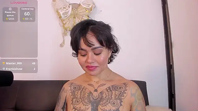 WtWofDomino's cam snapshot