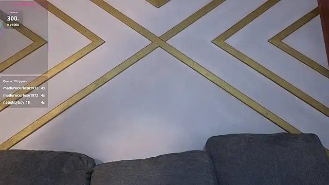 Emma_gatess's cam snapshot