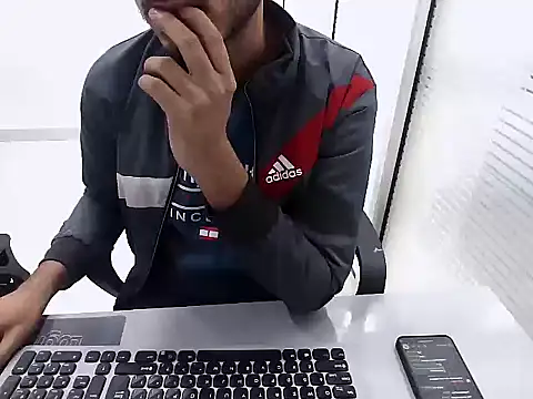 rahulkajuuu0909's cam snapshot