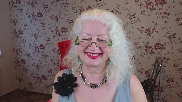 Maya_Mayflower's cam snapshot