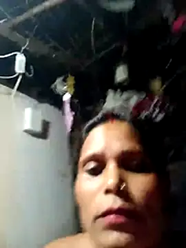 cute_diya_12's cam snapshot