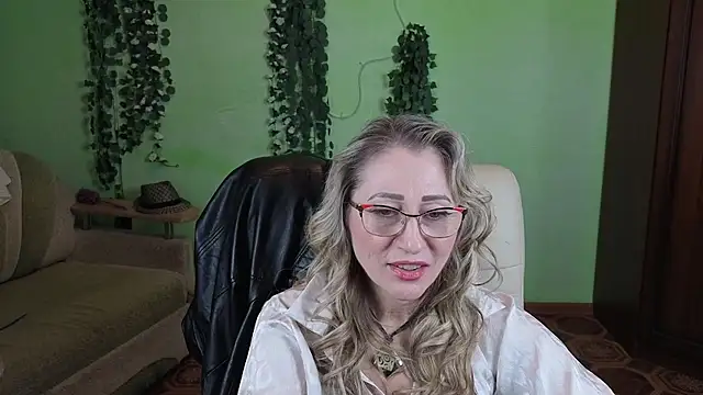 Habibi_Honeyy's cam snapshot