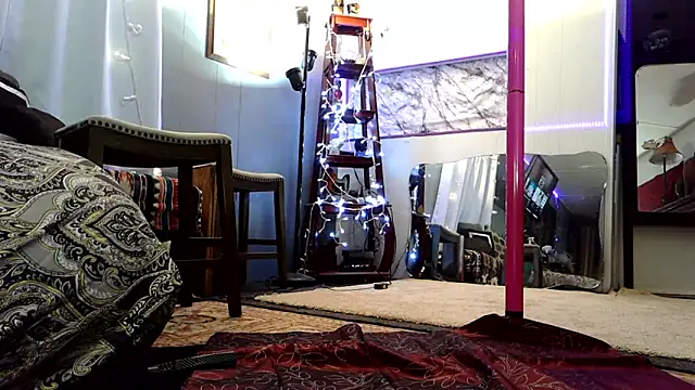 Genevieve143's cam snapshot