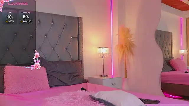 AllissonJames's cam snapshot