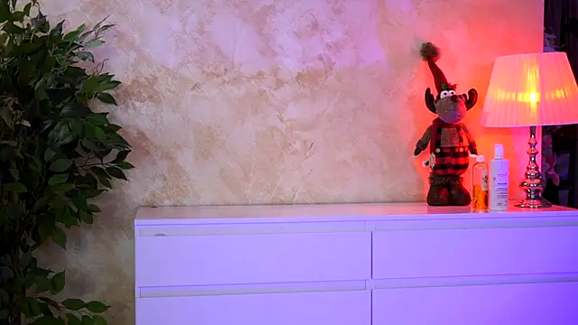 ArtTeasee's cam snapshot