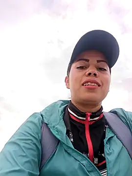 _andrea30 live sex cam