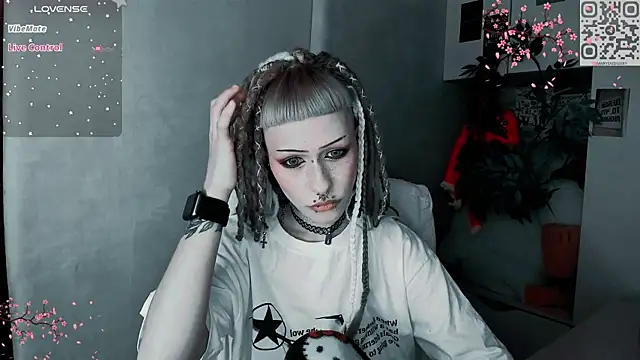 say_mary's cam snapshot