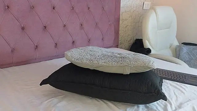 Lily_doll_'s cam snapshot