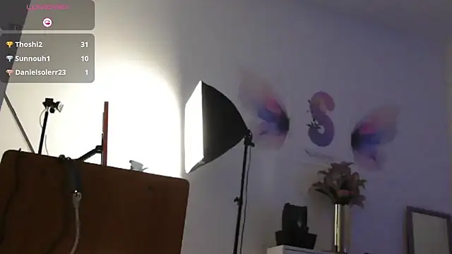 little_susie's cam snapshot