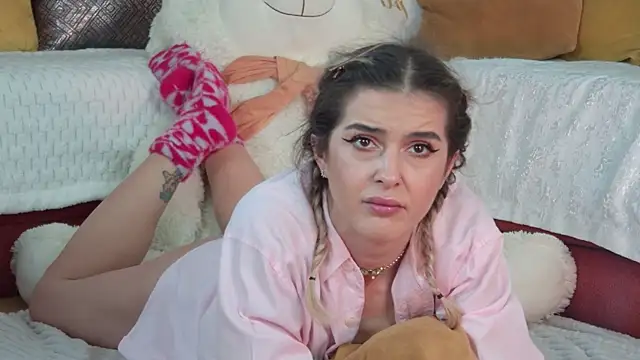 Sarah-Hart live sex cam