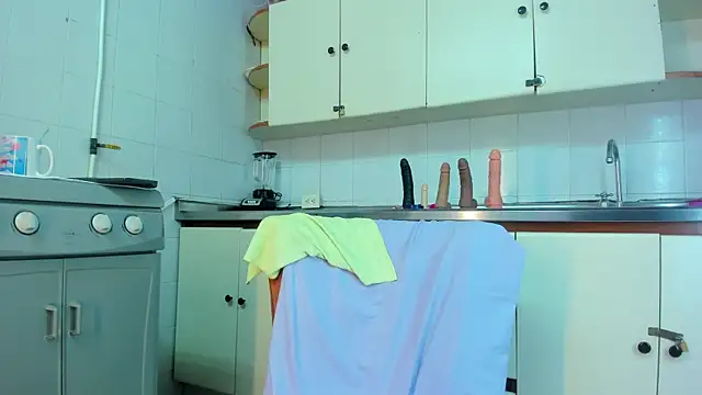 MaduraLuciana's cam snapshot