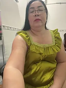 Alinat_'s cam snapshot