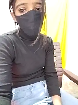 Cute-Naavya live sex cam