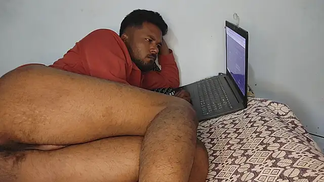 SnuggledStrut live sex cam