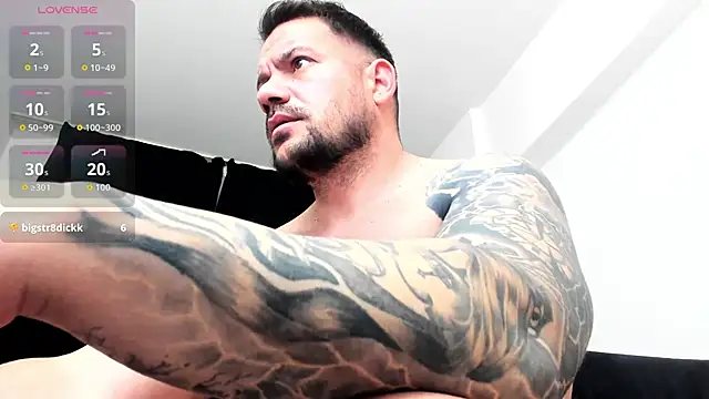 musclemonster31 live sex cam