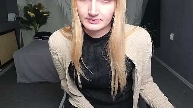 Nika_Kitten live sex cam