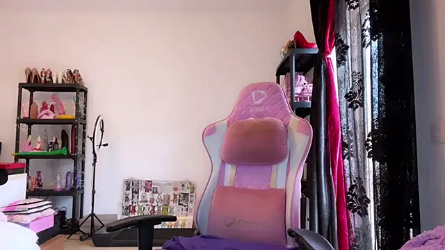 kisicaxx's cam snapshot