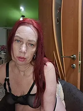 BlueHOT-MILf's cam snapshot