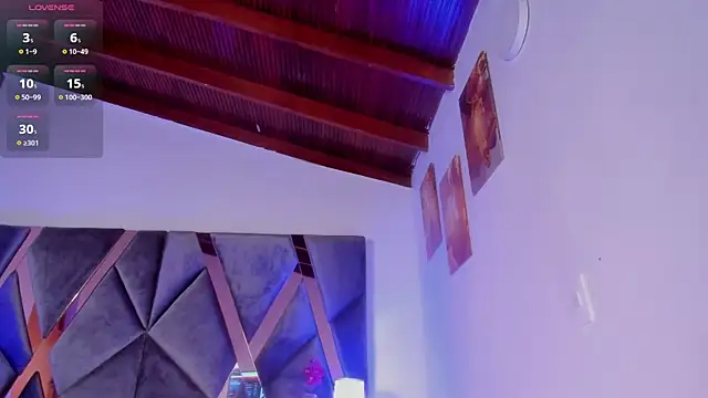 Milan_ebony live sex cam