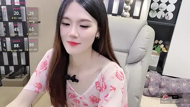Yueyue-MM live sex cam