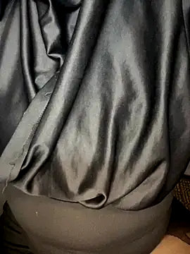 Zeynep-Lahsen's cam snapshot