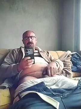 masculine_bear_daddy live sex cam