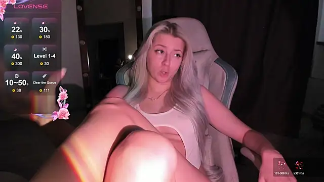 Lana_Younes's cam snapshot