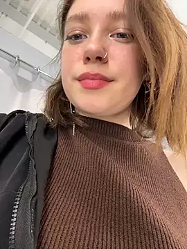 lucy-joy's cam snapshot