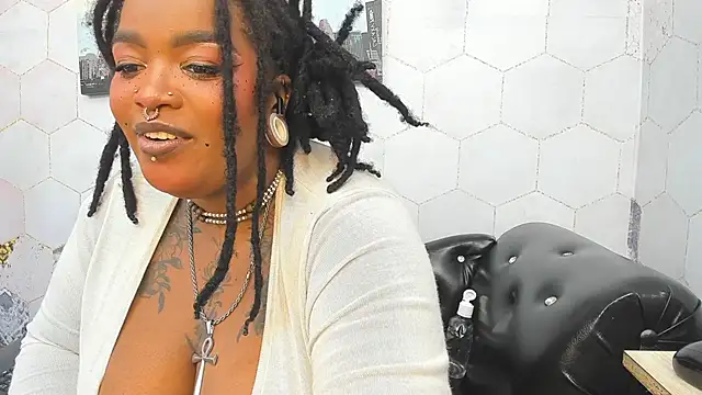 Anaa_Fuentess's cam snapshot