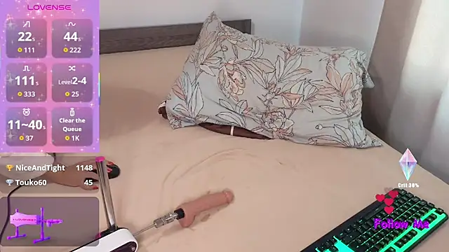 rosebelle11111's cam snapshot