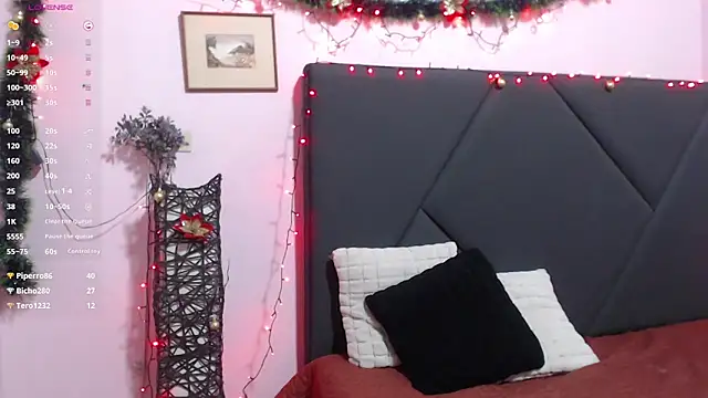 pamela_echeverria's cam snapshot