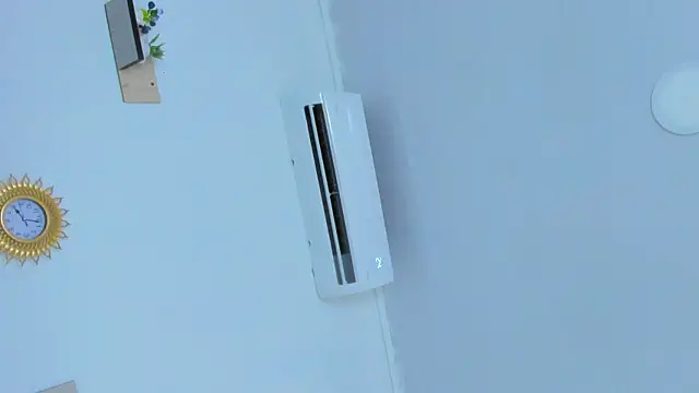 alexajhonson1012's cam snapshot