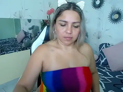 cum_bigass's cam snapshot