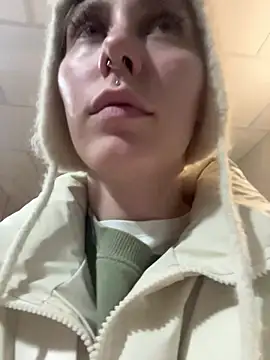 Molli_Luv's cam snapshot