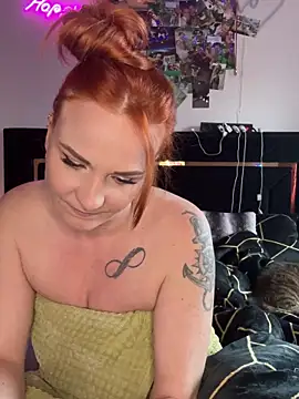 Fiebie_licios's cam snapshot