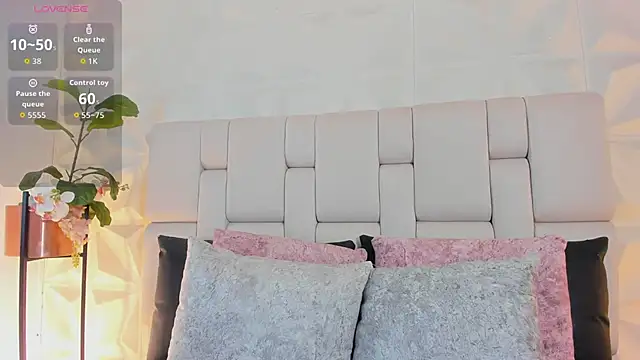 scarlettadams__'s cam snapshot